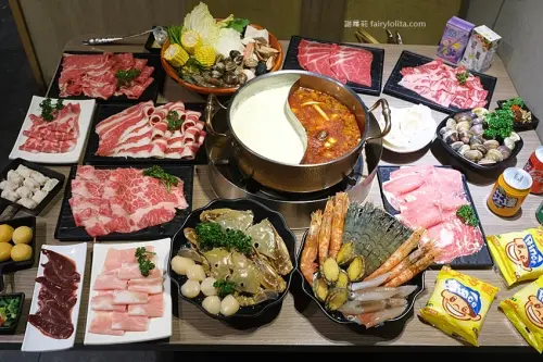 無限和牛吃到飽，將近150種食材打趴一堆火鍋店，滿滿人潮擠到爆！