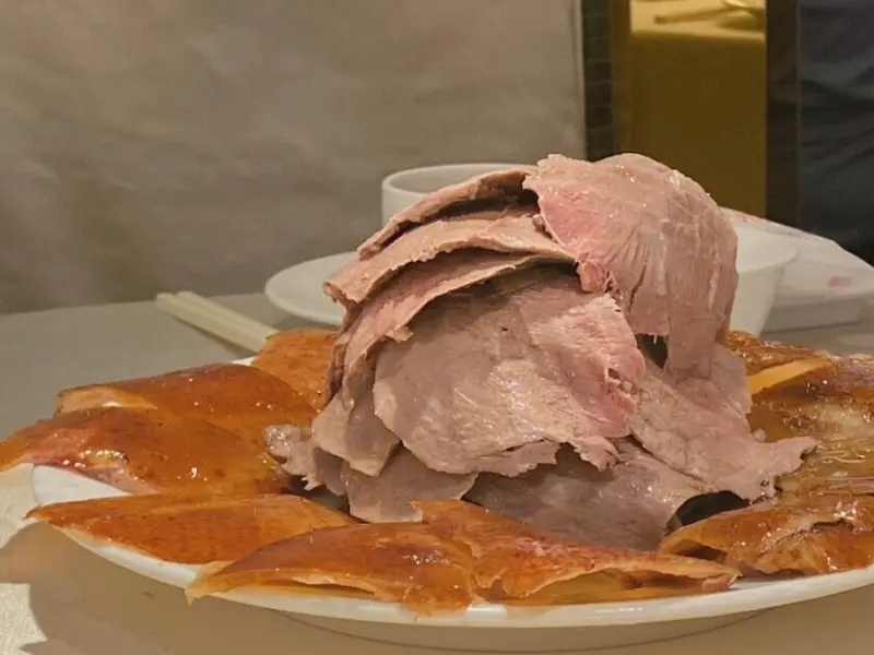 台北中山｜龍都酒樓 廣式片皮烤鴨 一個人1000小朋友有找 | Beauty Update