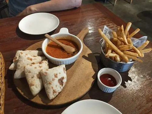 桃園薄多義義式手工披薩-桃園站前店~