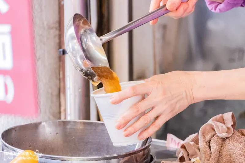 草屯冷凍豆花搖搖冰，炎炎夏日吃一杯真的超消暑～