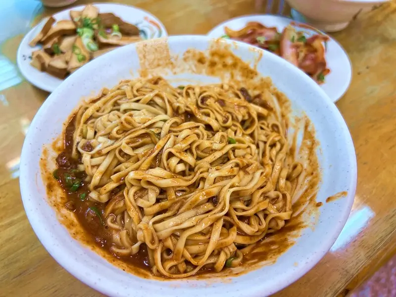 頭城麻醬麵蛤蜊湯(宜蘭分店)~ 麻醬濃郁、蛤蜊鮮香，簡單美味飄香數十年