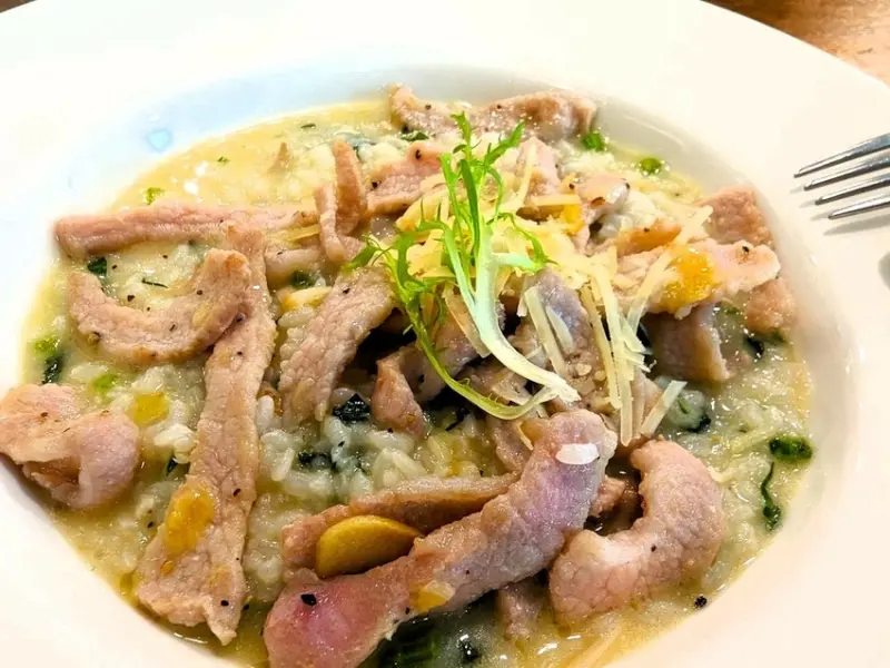 台北市內湖區[台北早午餐]內湖區文德站「TiMAMA Deli &Cafe」爆炸超多又超美味的蝦沙拉/好好味的松阪豬燉飯/餐點豐富各式都有(附菜單)