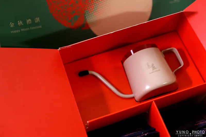 中秋節禮盒新選項！送「咖啡」配月餅送到心坎｜湛盧咖啡-2023中秋餘香禮盒組