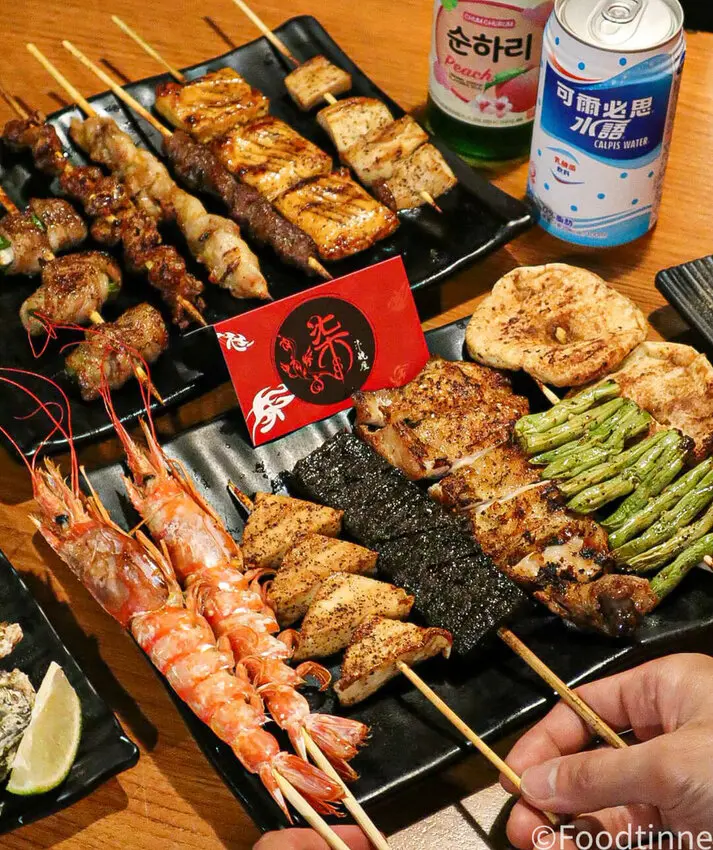 【柒串燒屋｜台北宵夜】長安東路宵夜首選 台北平價串燒19元起 朋友家人聚會小酌好所在 平價串燒屋 銅板美食 超人氣台北串燒屋