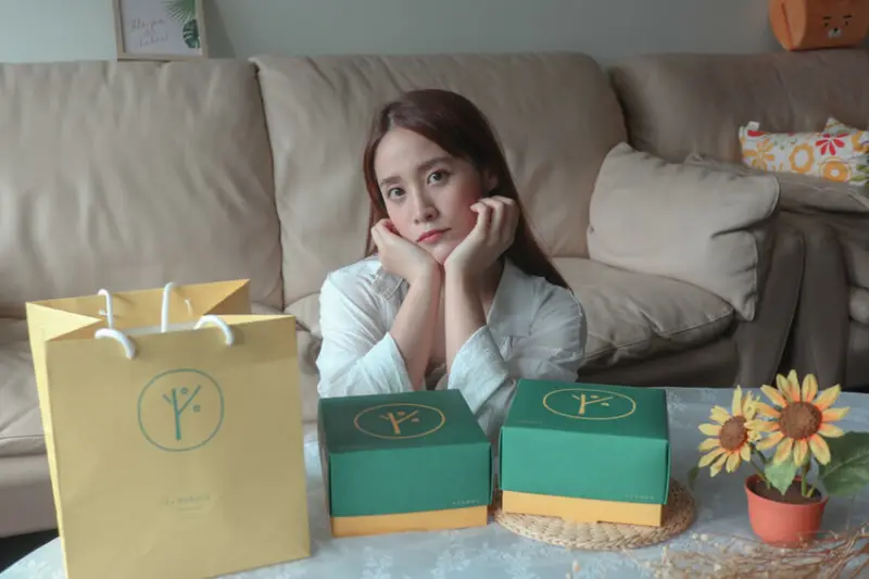 宅配蛋糕｜1%bakery台中乳酪蛋糕 宅配甜點推薦 特濃系重乳酪 必吃芋頭重乳酪蛋糕｜網購宅配美食 - 莓姬貝利 • 食事旅行