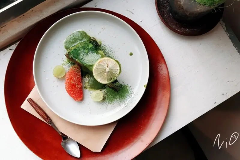 [高雄鼓山]草 DORO。抹茶聖代&水果抹茶千層。有貓咪的抹茶專賣甜點店