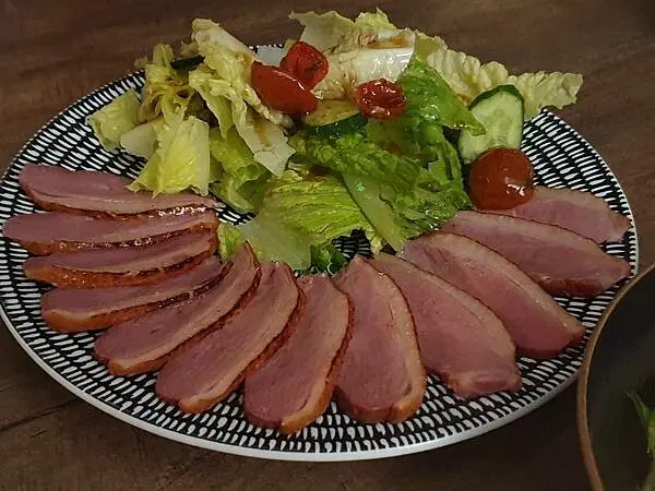 (胖樺食記)台北東區「Pan House Wine&Bistro 葡萄酒餐酒館」/週三生蠔半價/延吉街品紅白酒好去處//炸物冷肉拼盤鴨胸炸醬麵