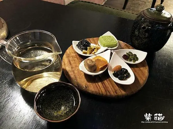 【台北】南街得意｜濃濃復古風情茶館~喝一口大稻埕百年歷史｜柴貓趴趴走