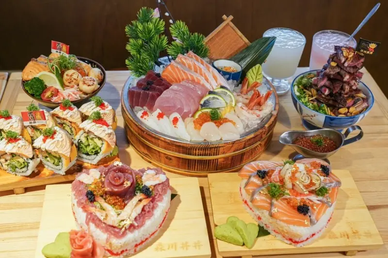 高雄美食｜超吸睛的心型母親節生魚片蛋糕/浮誇療癒系的日本料理/新鮮好吃//森川丼丼