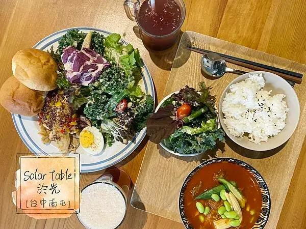 【台中。食】Solar Table 於光_美味讓人回訪的健康生菜盤、豐盛早午餐｜南屯