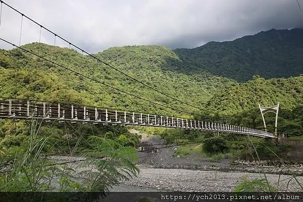 高雄茂林景點／情人谷吊橋與瀑布／茂林遊客中心紫蝶3D視聽館