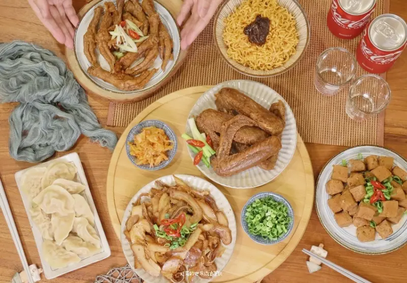 網購冷凍滷味推薦 | 軒記台灣肉乾王 | 想吃秘製滷味宅配免排隊，冷凍庫就是你的滷味小櫥櫃！