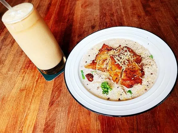 ||吃。台中|| 做咖啡二店 好吃早午餐燉飯漂亮餐廳