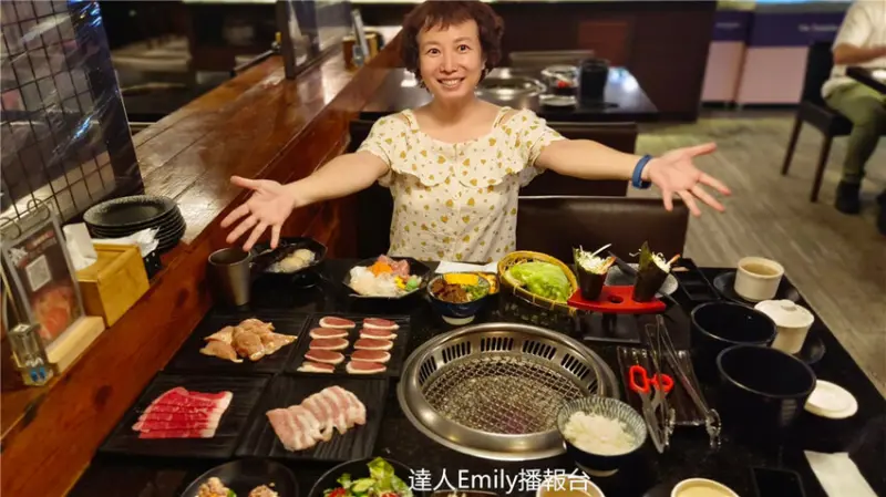 好澎拜！台中燒肉吃到飽,帝王蟹黑毛牛頂級燒烤