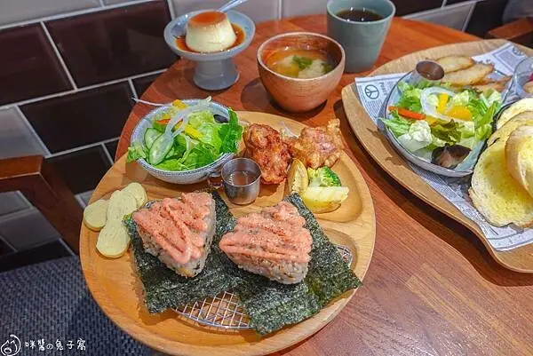 ▲高雄左營美食推薦：麻鹿maru，高雄左營日式洋食風餐廳就在高雄巨蛋附近 /咪醬 提供、WalkerLand窩客島整理