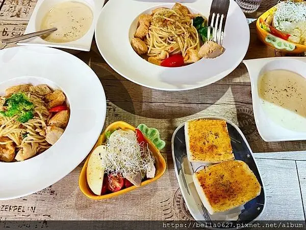 【台南-沾米廚房】巷弄間的高CP義式料理餐館，甜點乳酪蛋糕鹹香綿密超欠吃~