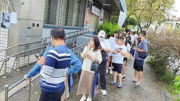 柯氏蔥油餅｜超過５０年的老店，宜蘭礁溪絕對必吃的蔥油餅店