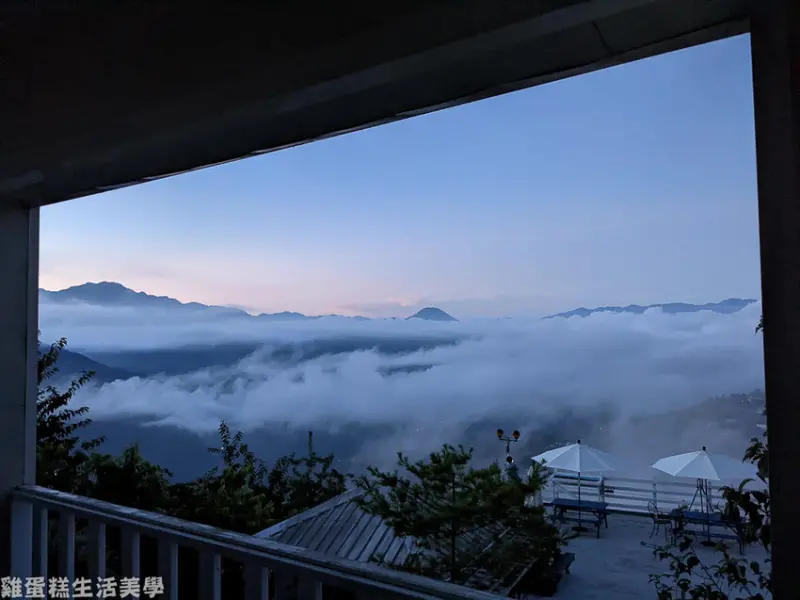 【南投住宿】清境觀星園景觀山莊 - 清淨合歡山觀星最佳點  ，被山景圍繞的房間