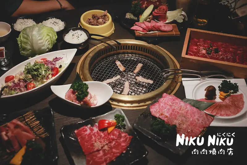 【西屯區/朝馬】餐點好吃，毛小孩跟主人都超級滿足的 NIKU NIKU肉肉燒肉店(朝馬店)