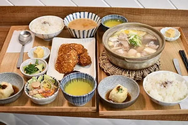 【台南東區】小碗和食～成大學區18巷，簡單實在的餐點讓人一直再訪，不論套餐還火鍋，不論主菜的是小菜，都實實在在。