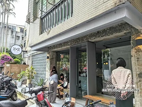 台北大安-[W&M Workshop] 信義安和站5分鐘敦安公園旁，Nomzie多種創意口味美味軟餅乾，美味精緻蛋沙拉吐司與鮮奶油蛋糕，認真熱愛咖啡的職人專業自家烘焙單品咖啡聽