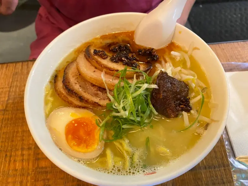 【台北大安區-鳥人拉麵(總店)】來自美國的超人氣、排隊、深夜美食拉麵Ramen。