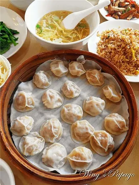 ▲中正紀念堂美食推薦：黃龍莊，平價版鼎泰豐蘇式小湯包一籠18顆 /Wing Tsay 提供、WalkerLand窩客島整理