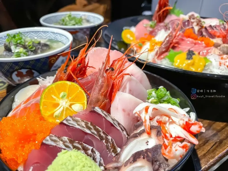 【2021中山區日式料理推薦】丼賞和食焼き物vs刺身丼丼專門店。最霸氣海鮮丼飯，價格親民、每日晨間處理優質魚貨！最新菜單