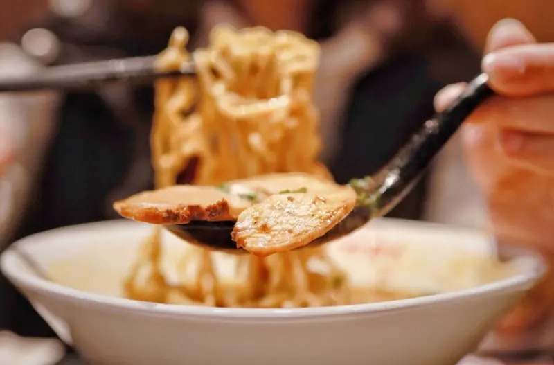 桃園美食/中壢味の計時台拉麵，多年沒吃了，想不到口味始終如一！