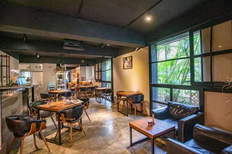 Cafe Mode 木馬咖啡｜城市裡的一抹寧靜清幽，綠意環繞文青咖啡廳