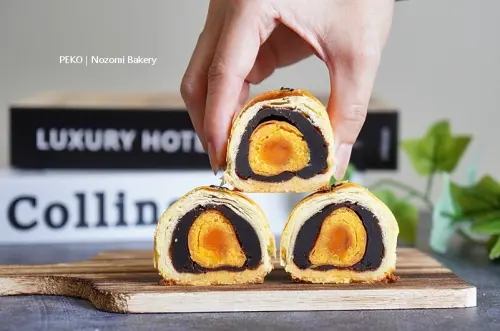 中秋限定！老饕才知道的隱藏版蛋黃酥，用的還是一整顆的「紅土鹹蛋黃」哦！