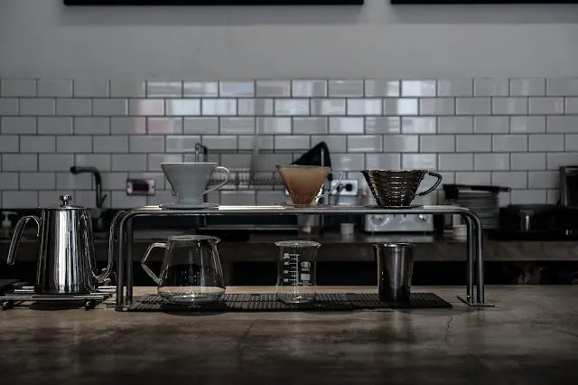 [夏，台中] 歇腳駐足，清新通透的都市綠洲 - Fleet Street 艦隊街咖啡
