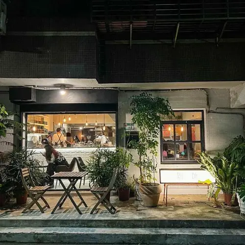 不限時老宅咖啡廳 ｜民權西路巷弄美食｜別所Shelter