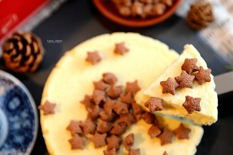 一次滿足甜點控的你！超人氣生乳捲名店十週年慶祝 柴燒黑糖乳酪生乳捲 水蒸巴斯克 卡布奇諾黑酷曲｜亞尼克