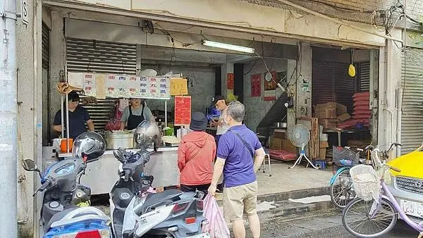 【台北美食】葉記小吃｜超便宜小吃店，隱藏在巷弄裡的２０年老店