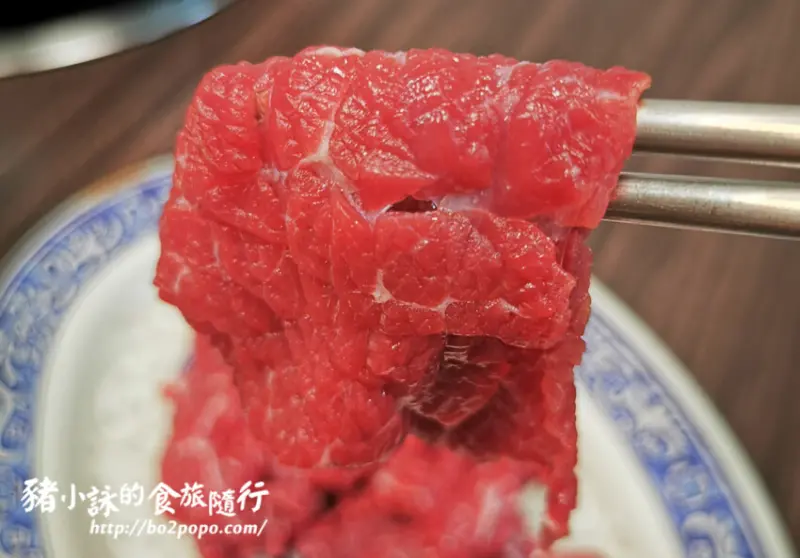 高雄。湖內》湖東牛肉館。要運氣好才能吃的到的在地溫體牛肉鍋
