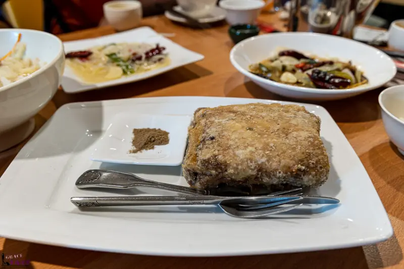 勺勺客陝西餐館｜中正區台北 –相當有特色陝西料理，手撥泡饃超有趣，還有限量供應的炸奶豆腐