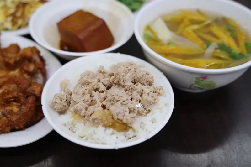 土城美食 | 吉仔冬瓜飯 在地超強便當 菜色多元