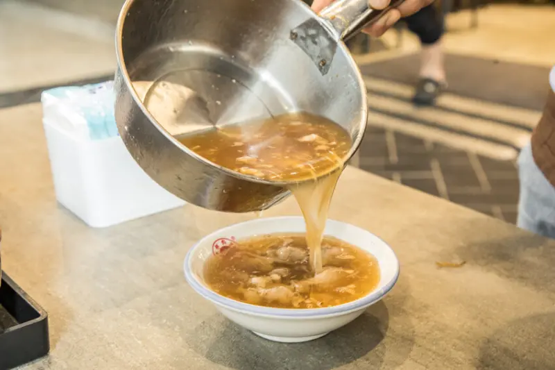 新北市中和區大胖肉焿中和莒光店｜免費無限續湯！無時無刻都客滿肉焿名店