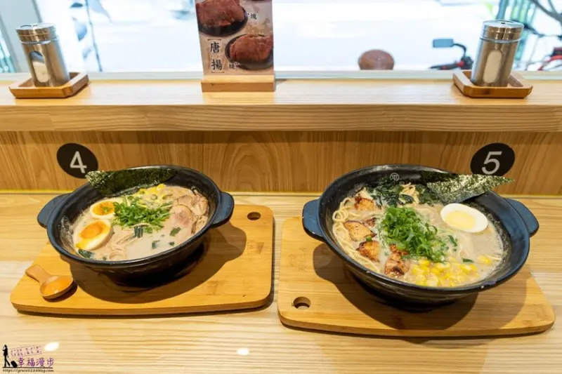 信川屋博多豚骨拉麵店｜西區台中市-不添加色素、鹼粉、防腐劑的手做麵條，有五種湯頭可選擇的美味拉麵