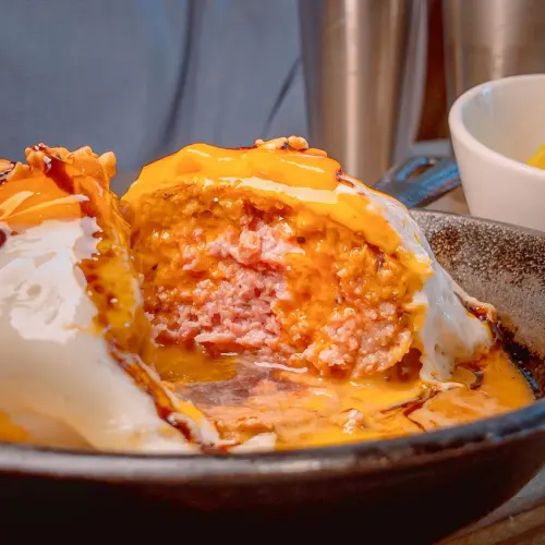 經典流淚漢堡排保證讓你印象深刻，精緻手作早午餐與便當推薦 | 【新北 新店區】雨田+