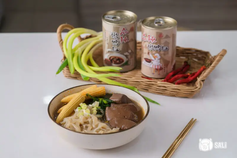 廣達香 麻辣嫩鴨血罐頭｜宅配美食推薦，台灣100%在地純鴨血，軟嫩香麻不嗆辣，常溫保存隨時享受 - 莎笠，小日子