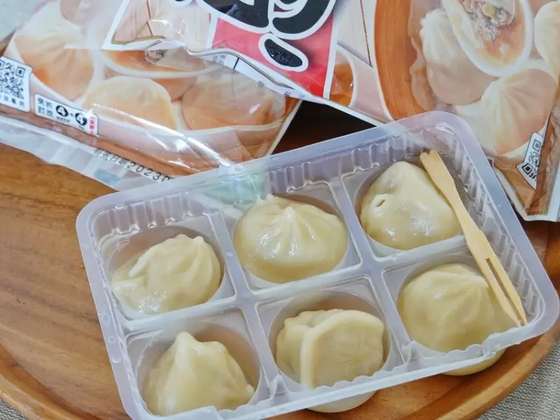 蔥阿伯—鮮肉小籠湯包｜7-11獨家販售 一分鐘不到就能吃銅板價多汁鮮肉小籠湯包