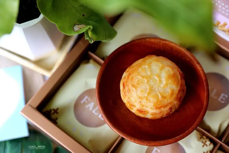 此生必吃的神級誘人爆漿流心酥！濃鹹香滋味甜而不膩