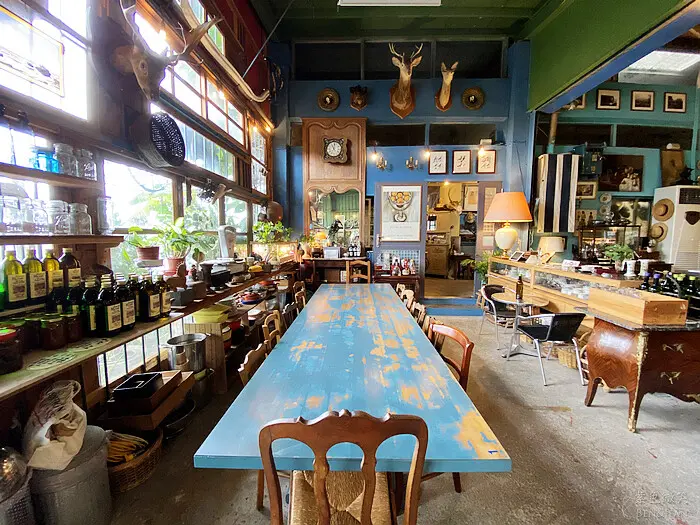 穀倉咖啡》舊穀倉改造餐廳，充滿歲月感的濃濃法式雜貨風情，一週只營業五六日三天｜宜蘭冬山下午茶