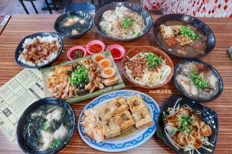 彰化縣溪湖鎮不只南投有意麵，這裡也有！谷歌評價4.1ㄟ古早味肉燥配南投意麵.餛飩.香酥臭豆腐絕搭，一次點超滿足！