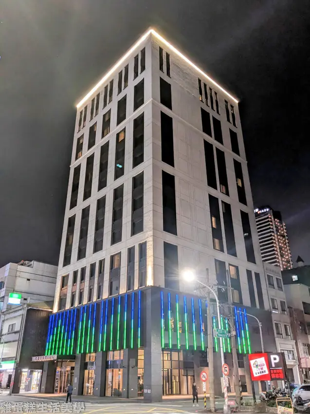 【高雄住宿】喜迎旅店 Greet Inn - 近市議會捷運站六合夜市，提供免費點心吧