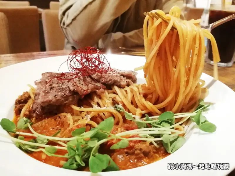 【新北市土城區美食記】只是一隻熊Just a Bear 在地超人氣早午餐店 咖啡輕食義大利麵樣樣都好吃 寵物友善餐廳不收服務費CP值爆高