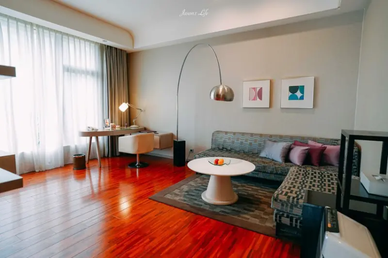 【台中西屯｜住宿】台中商旅。近交流道，台中高CP值住宿，顛覆老品牌迷思，乾淨空間大