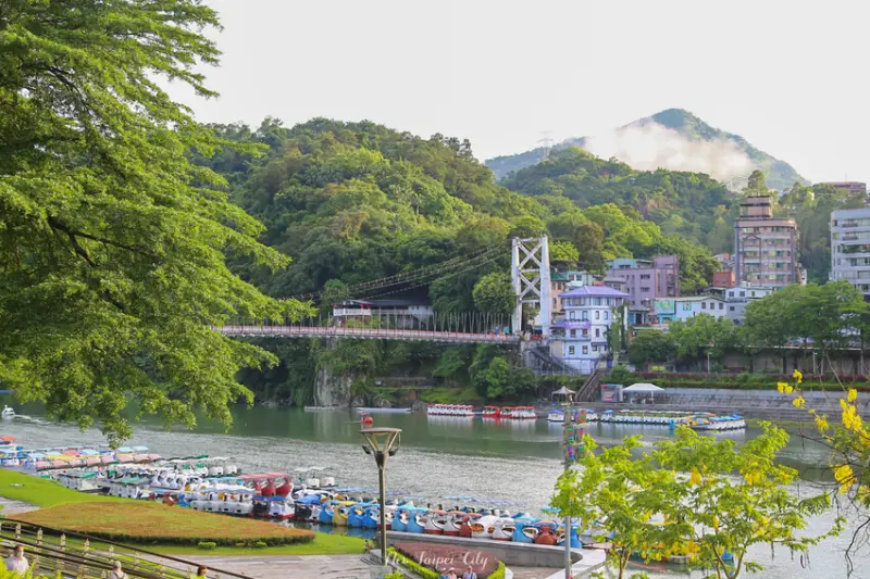 【碧潭餐廳推薦】碧水堂台灣茶食館水岸景觀餐廳，火鍋/鐵板/下午茶/飲品 (附菜單)